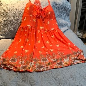 Melon with flowers, to be worn brakes, dress with flowing bottom